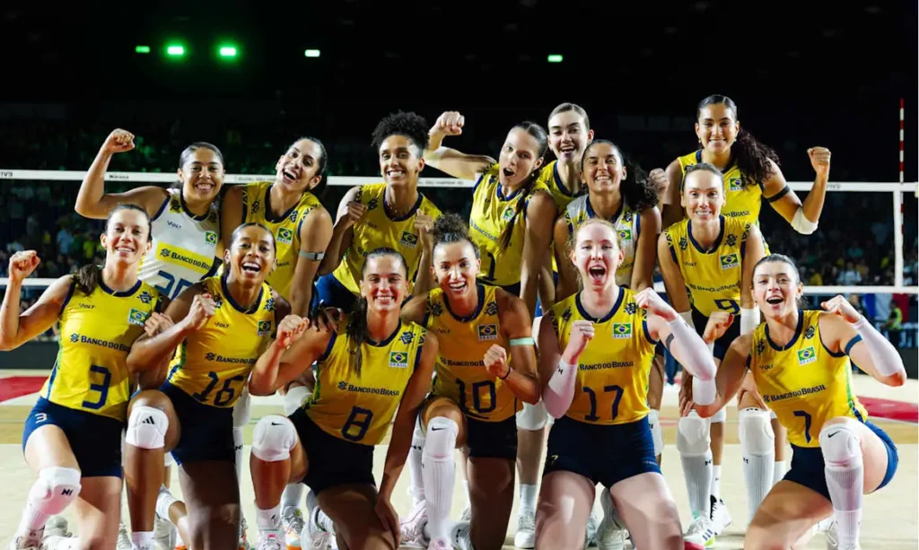 Vôlei: Brasil permanece com 100% de aproveitamento no Mundial