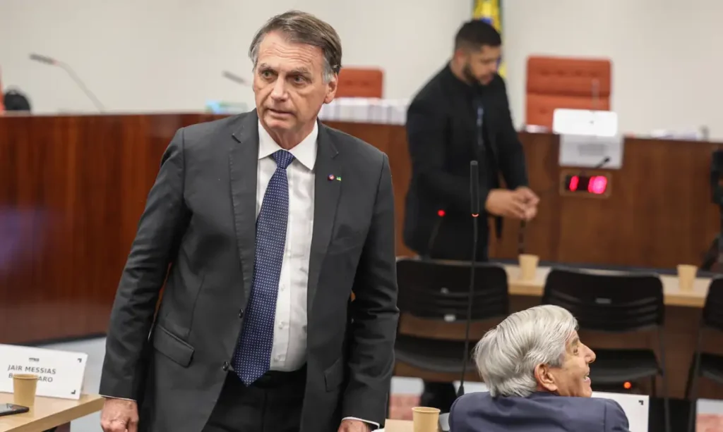 Recurso de Bolsonaro cita cerceamento de defesa e pede revisão da pena