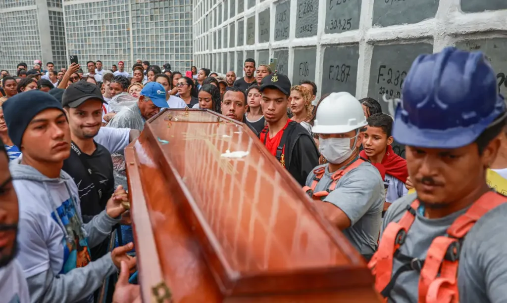 Em nove estados, polícias mataram 11 pessoas por dia em 2024