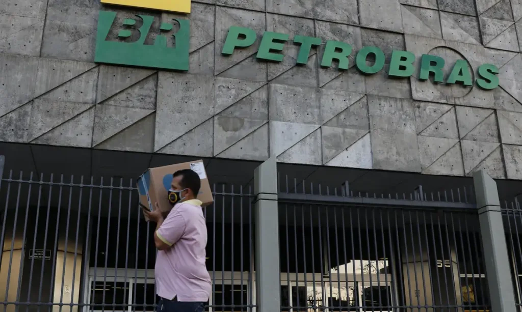 Greve nacional dos petroleiros tem novas adesões